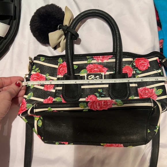 Betsey Johnson Pink & Black Rose Pattern Pop Punk Y2K Purse Black Fuzzy Pom Pom - Picture 13 of 17